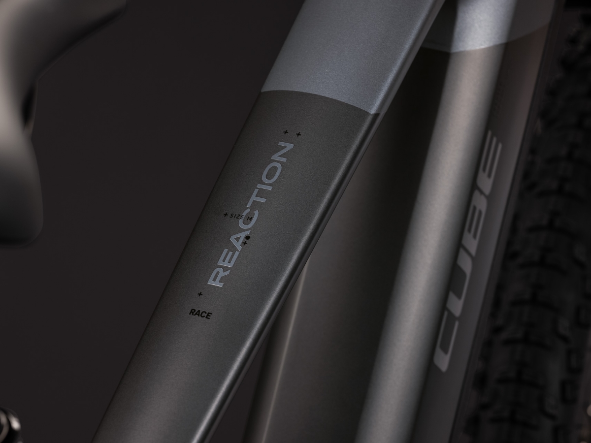 Cube Reaction Hybrid Race 800 slabgrey´n´chrome 2027