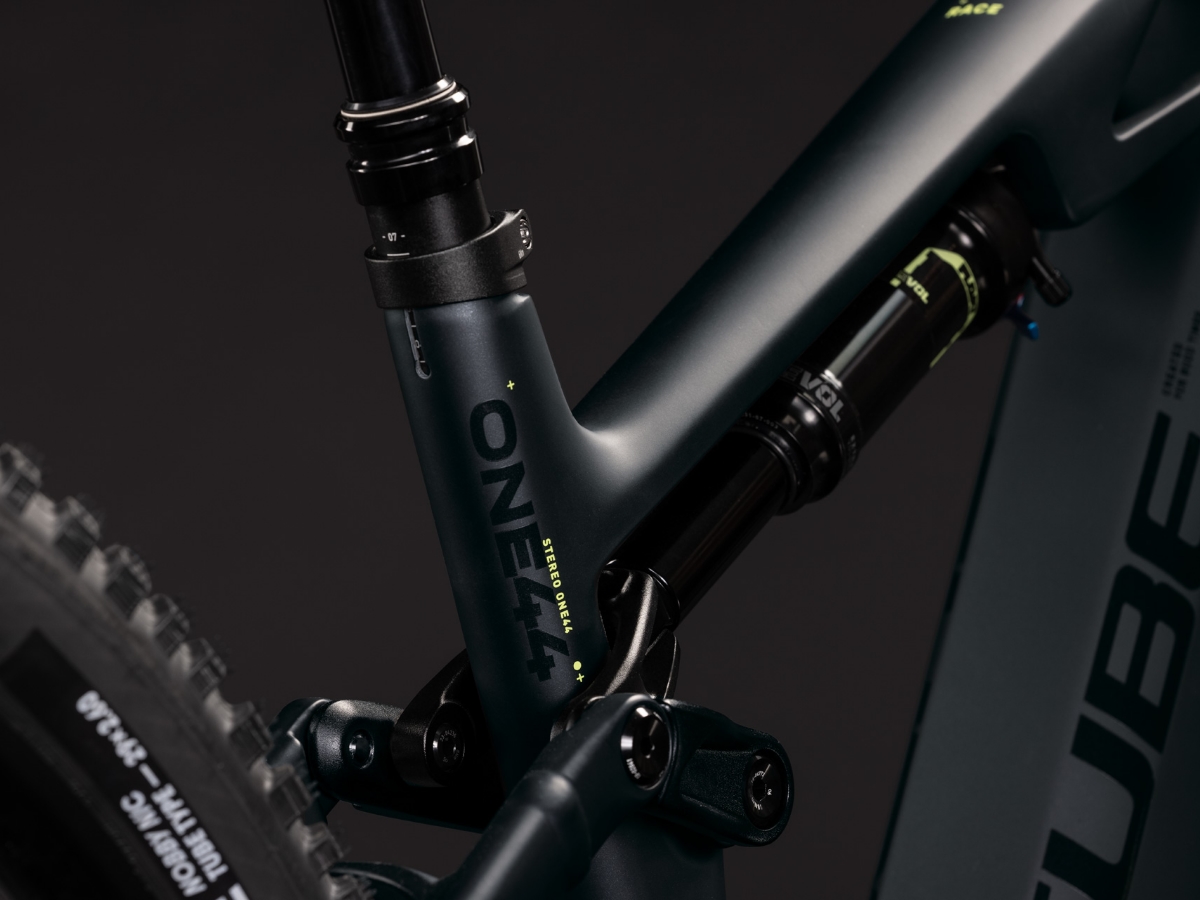 Cube Stereo Hybrid ONE44 HPC Race 800 coal´n´green 2027