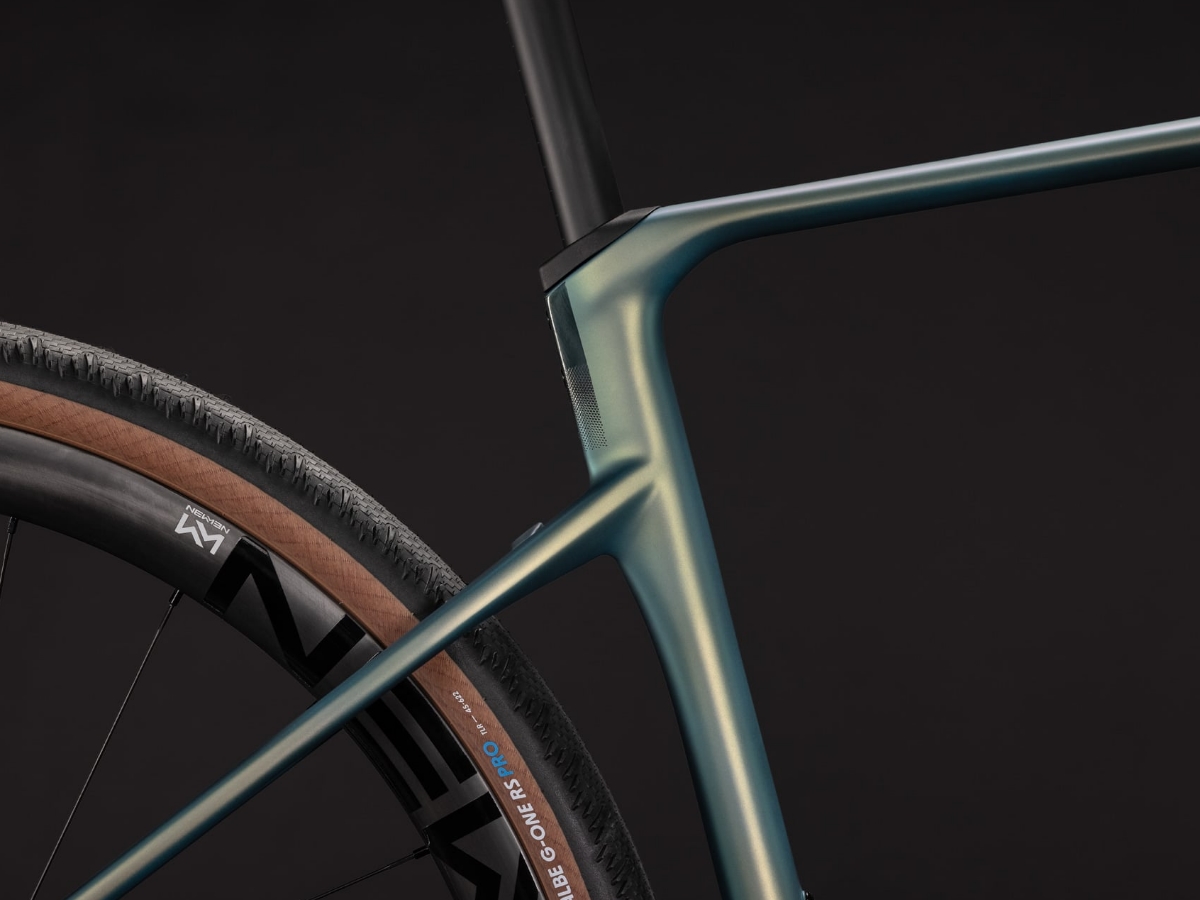 Cube Nuroad C:62 Race jungali´n´black 2027