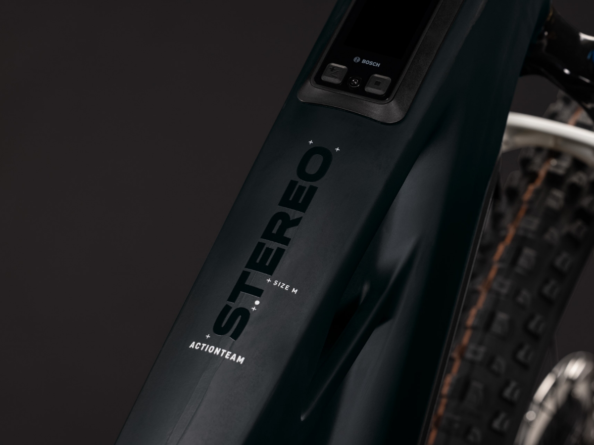 Cube Stereo Hybrid ONE44 HPC AT 800 carbon´n´white 2027