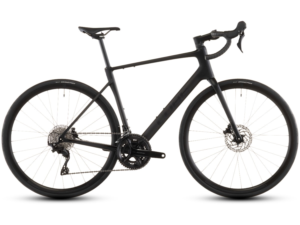 Cube Attain C:62 Race blackline 2026 bei Fahrrad Hoblik, Fahrrad-Spezialist aus Brand-Erbisdorf seit 1988, online kaufen