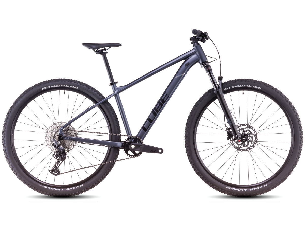 Cube Attention Pro metallicgrey´n´black 2025 bei Fahrrad Hoblik, Fahrrad-Spezialist aus Brand-Erbisdorf seit 1988, online kaufen Cube Attention Pro metallicgrey´n´black 2025 bei Fahrrad Hoblik, Fahrrad-Spezialist aus Brand-Erbisdorf seit 1988, online kaufen