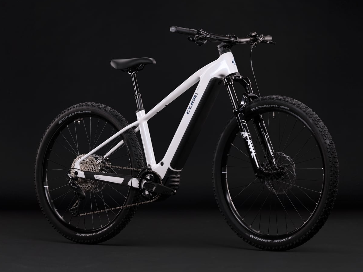 Cube Reaction Hybrid Race 800 snow´n´black 2027