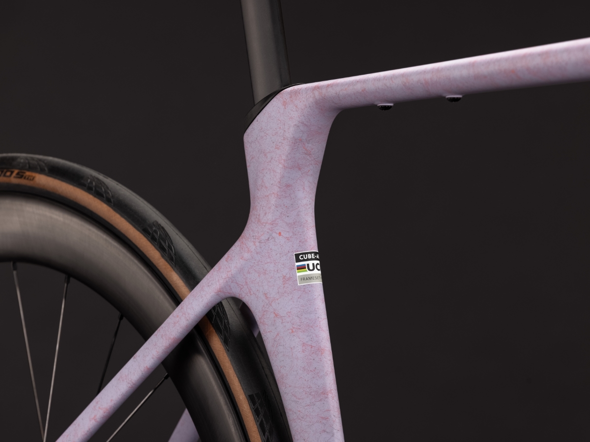 Cube Agree C:62 Race lilacfibre´n´black 2027