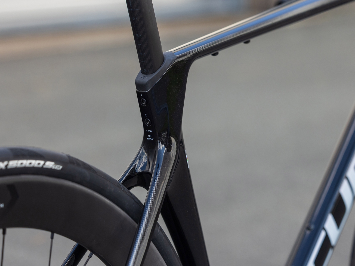 Cube Agree C:62 SLT blackpearl´n´switchwhite 2027