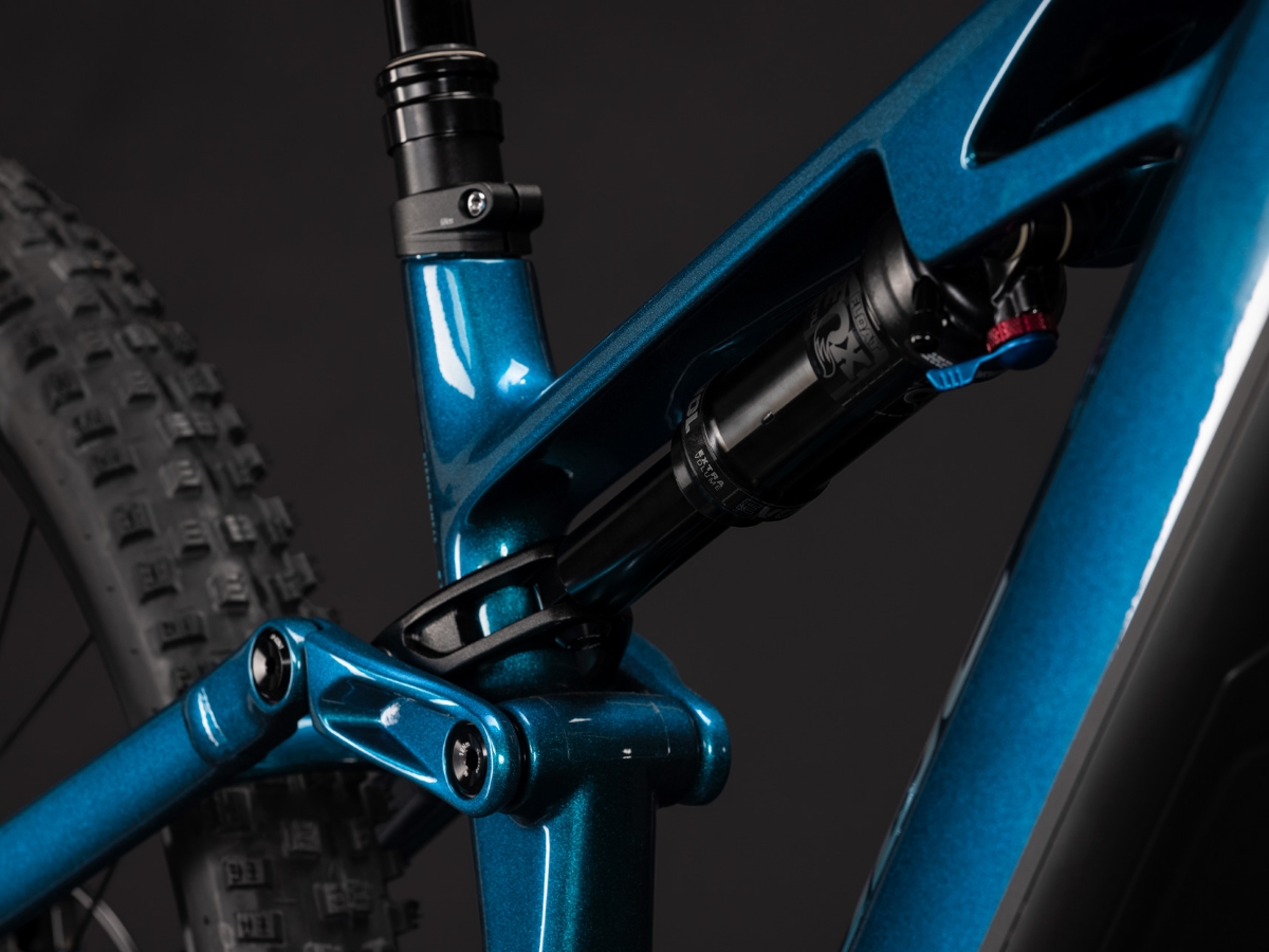 Cube Stereo Hybrid ONE44 HPC Race 800 nebula´n´prizm 2027