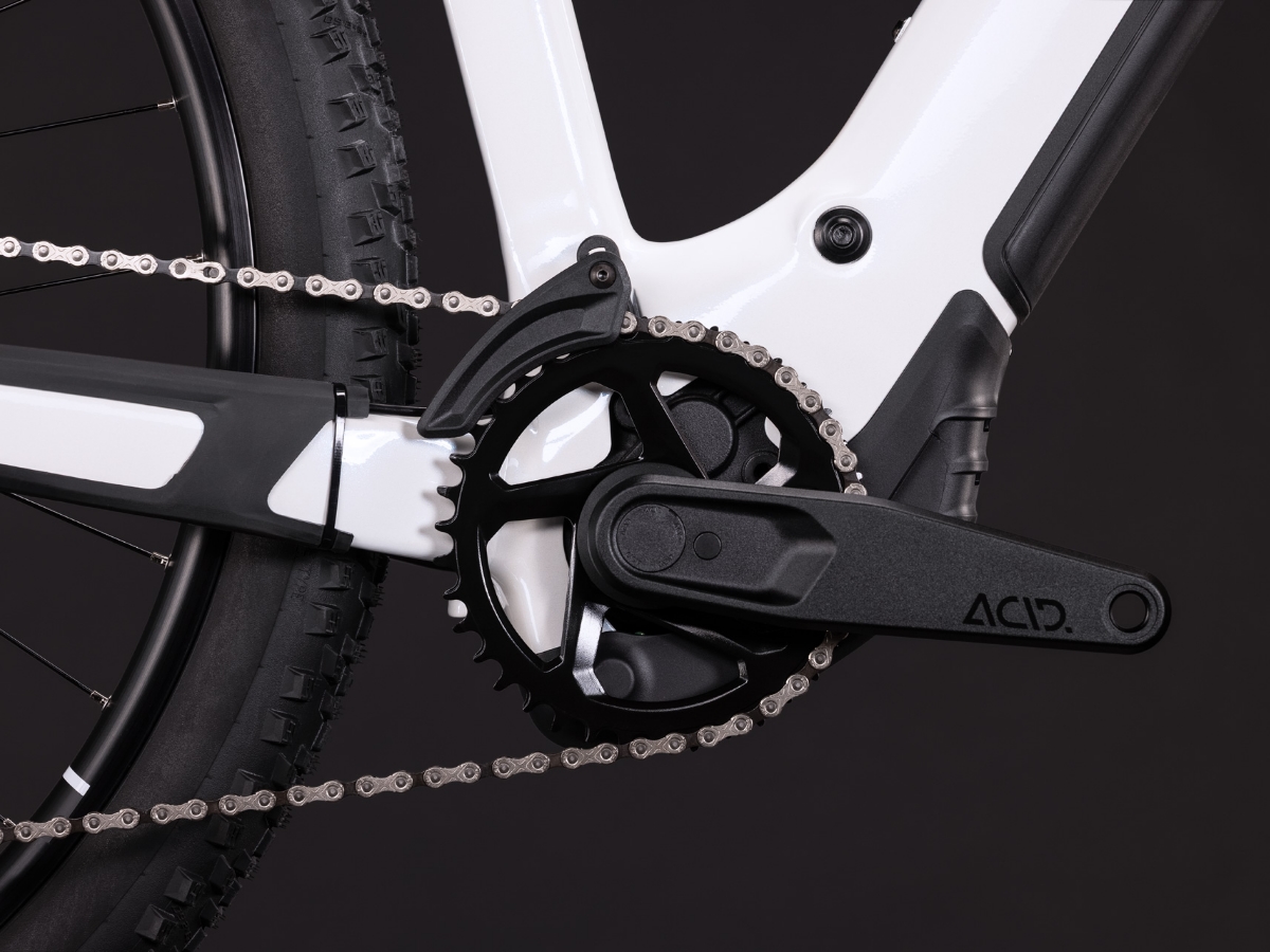 Cube Reaction Hybrid Race 800 snow´n´black 2027