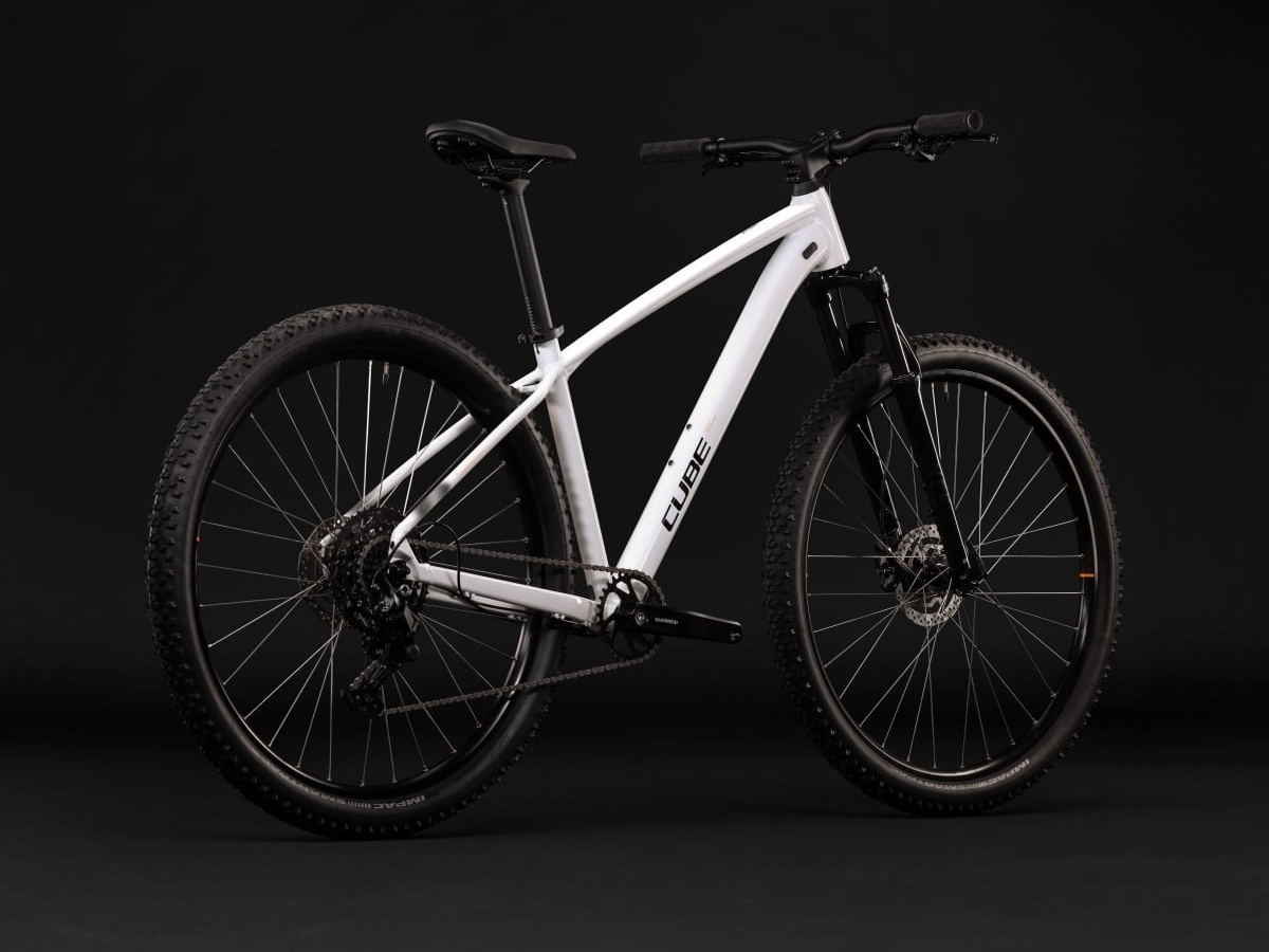 Cube Aim ONE metallicwhite´n´black 2027