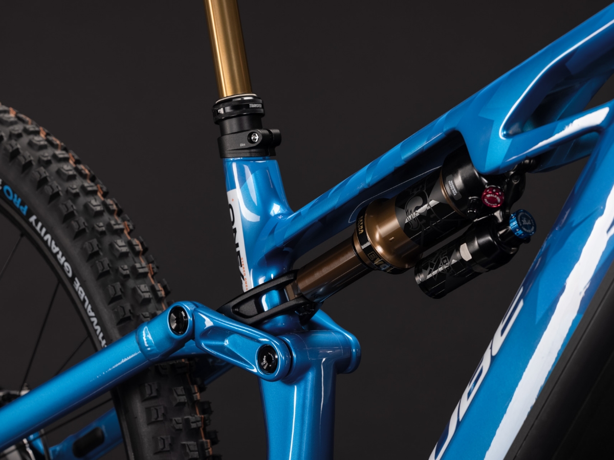 Cube Stereo Hybrid ONE44 HPC AT 800 actionteam 2027
