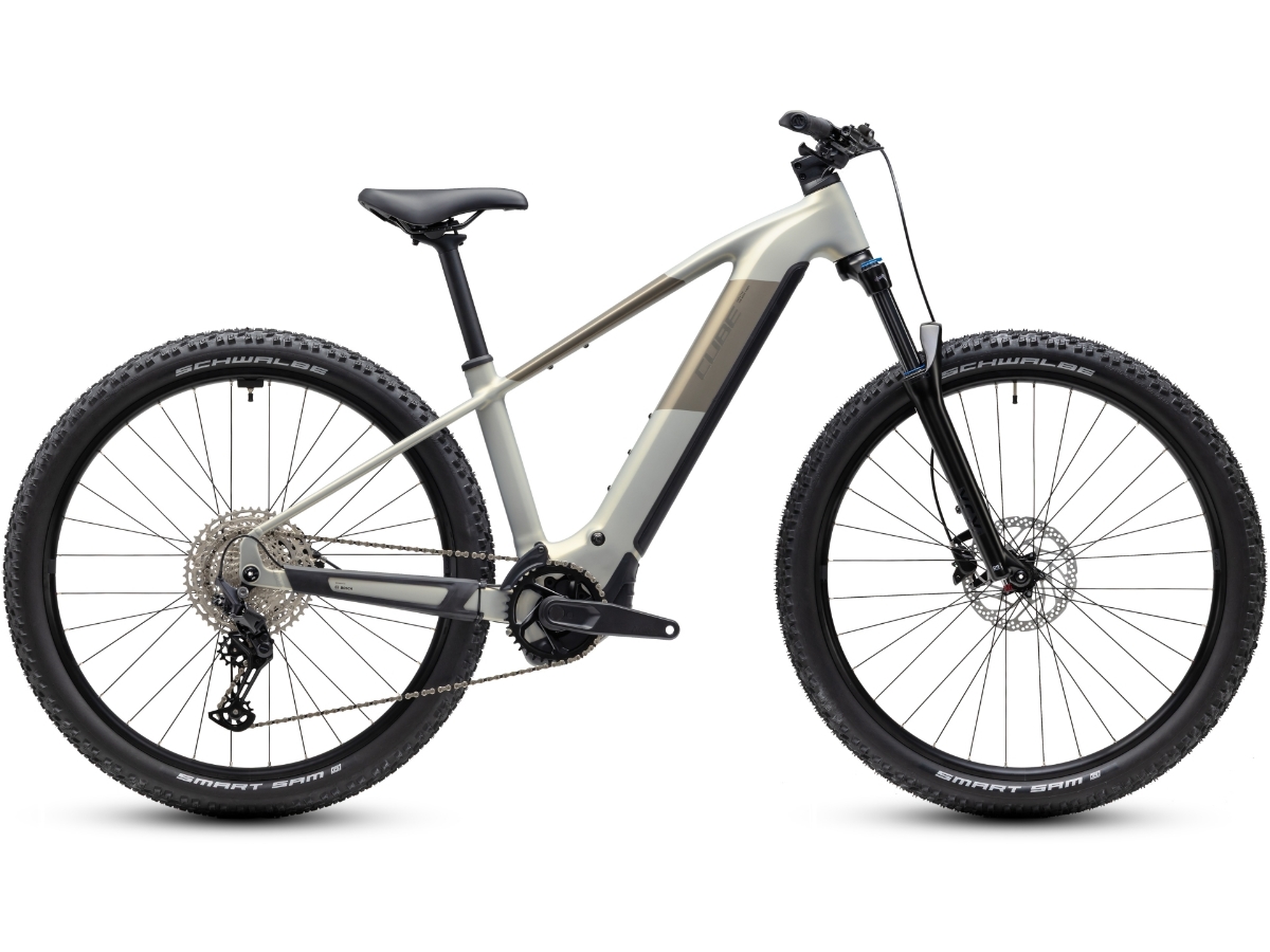 Cube Reaction Hybrid ONE 720 pearlsilver´n´chrome 2027 bei Fahrrad Hoblik, Fahrrad-Spezialist aus Brand-Erbisdorf seit 1988, online kaufen