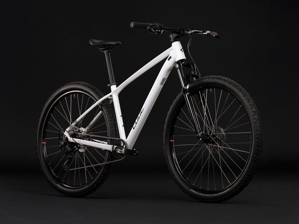 Cube Aim ONE metallicwhite´n´black 2027