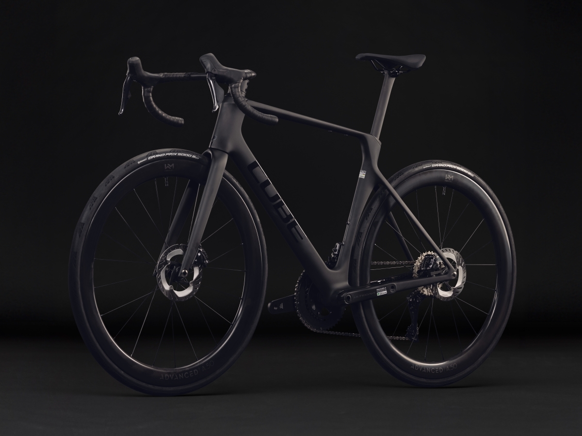 Cube Agree C:62 Pro carbon´n´black 2027