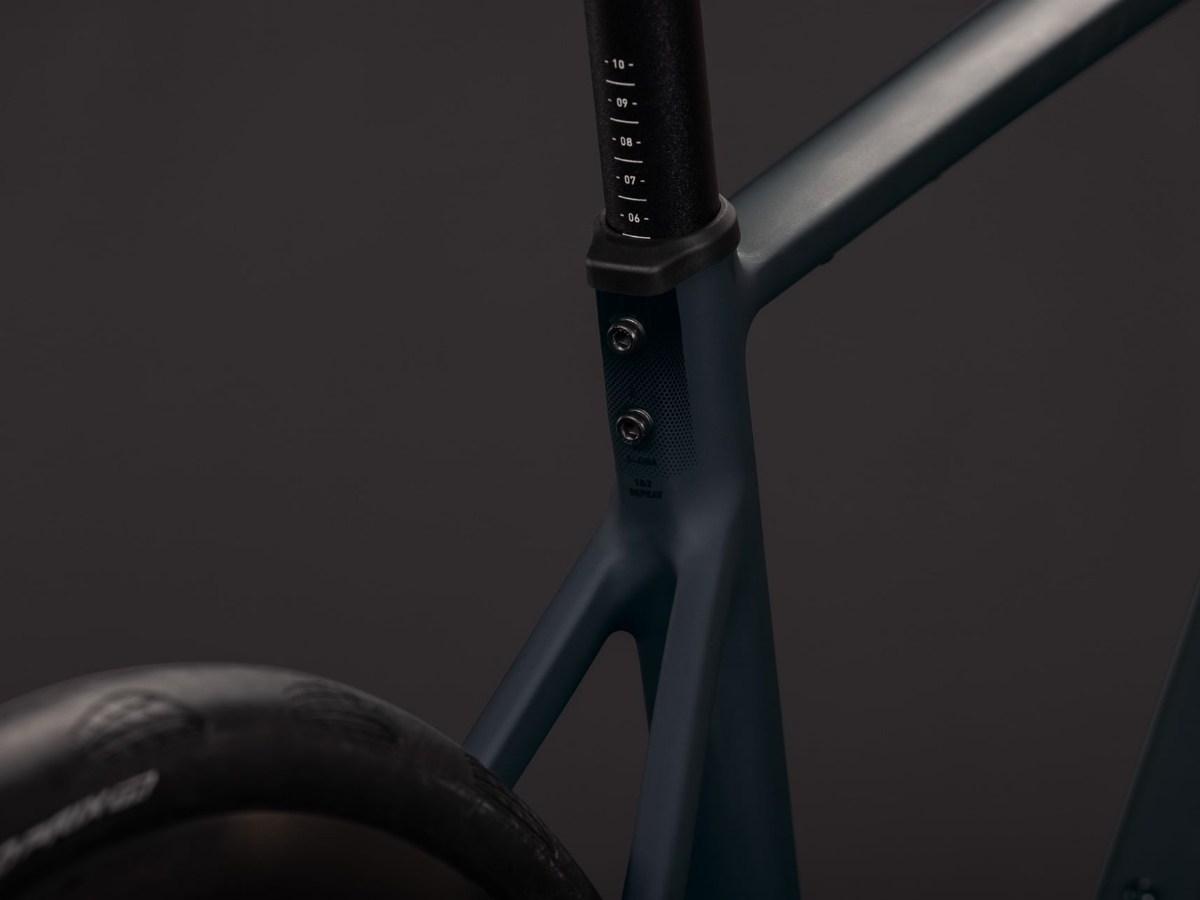 Cube Attain SLX black´n´chrome 2027