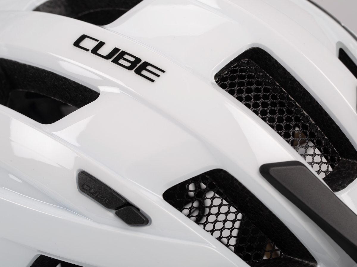 Cube Stepp Helm glossy white bei Fahrrad Hoblik, Fahrrad-Spezialist aus Brand-Erbisdorf seit 1988, online kaufen