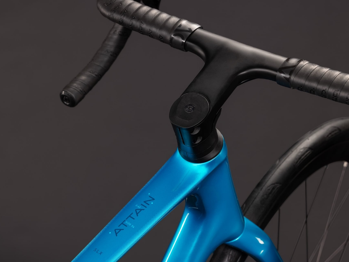 Cube Attain C:62 SLX bali´n´blue 2027