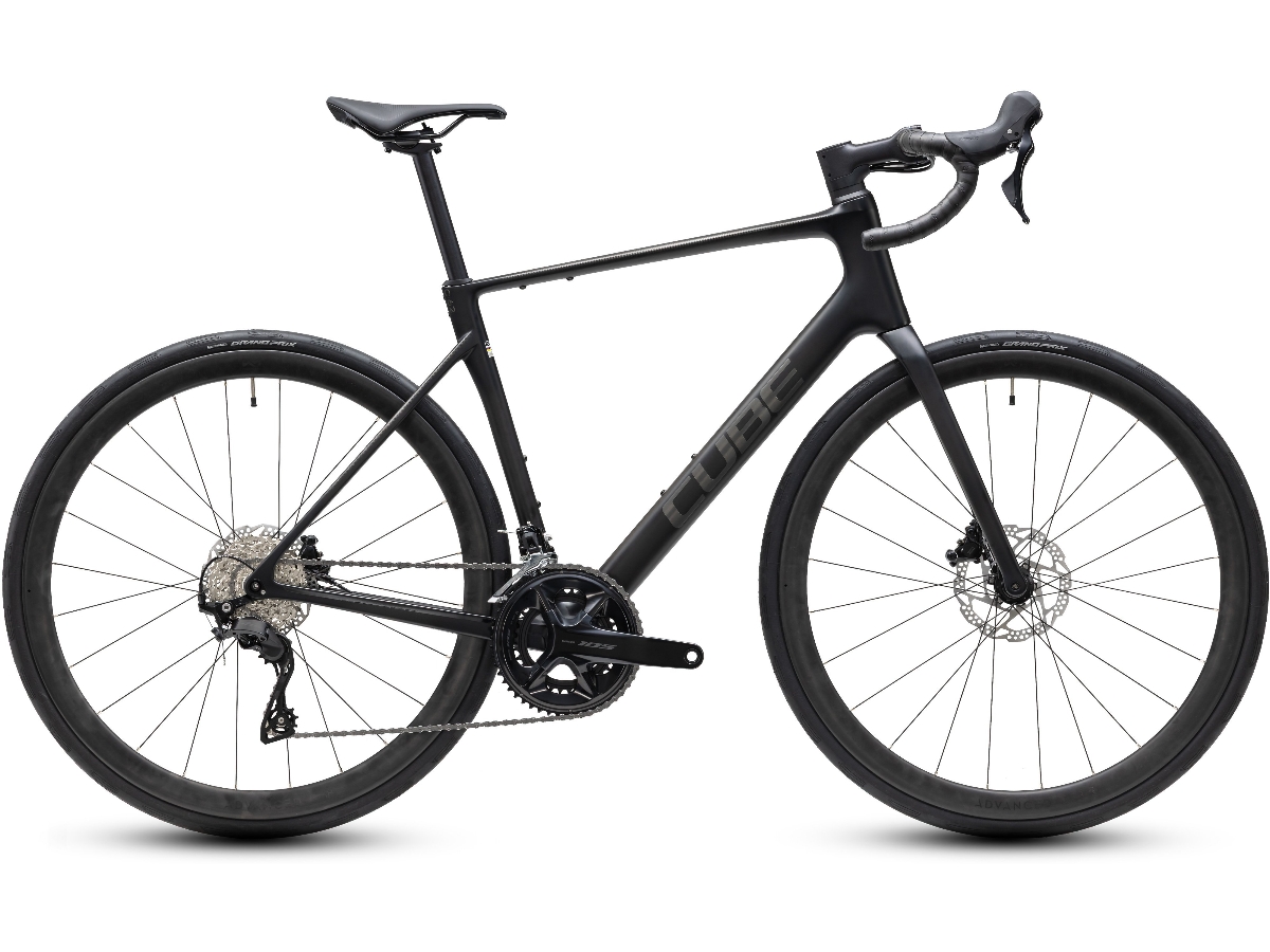 Cube Attain C:62 Race carbon´n´coalchrome 2027 bei Fahrrad Hoblik, Fahrrad-Spezialist aus Brand-Erbisdorf seit 1988, online kaufen