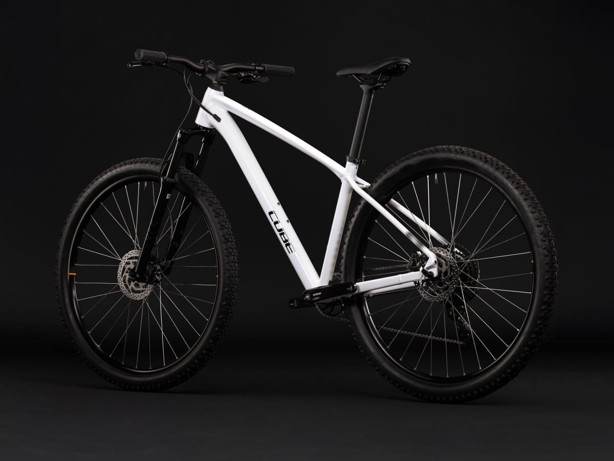 Cube Aim ONE metallicwhite´n´black 2027