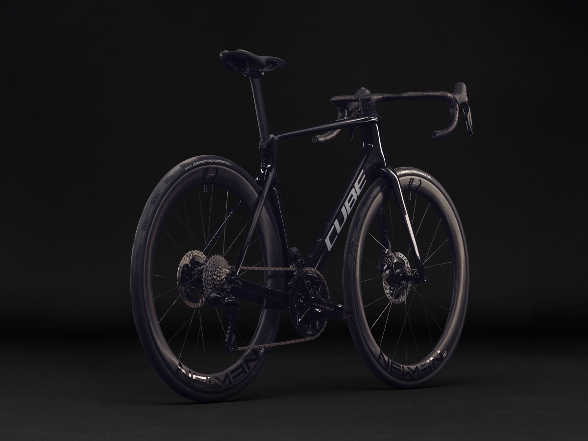 Cube Agree C:62 SLT blackpearl´n´switchwhite 2027