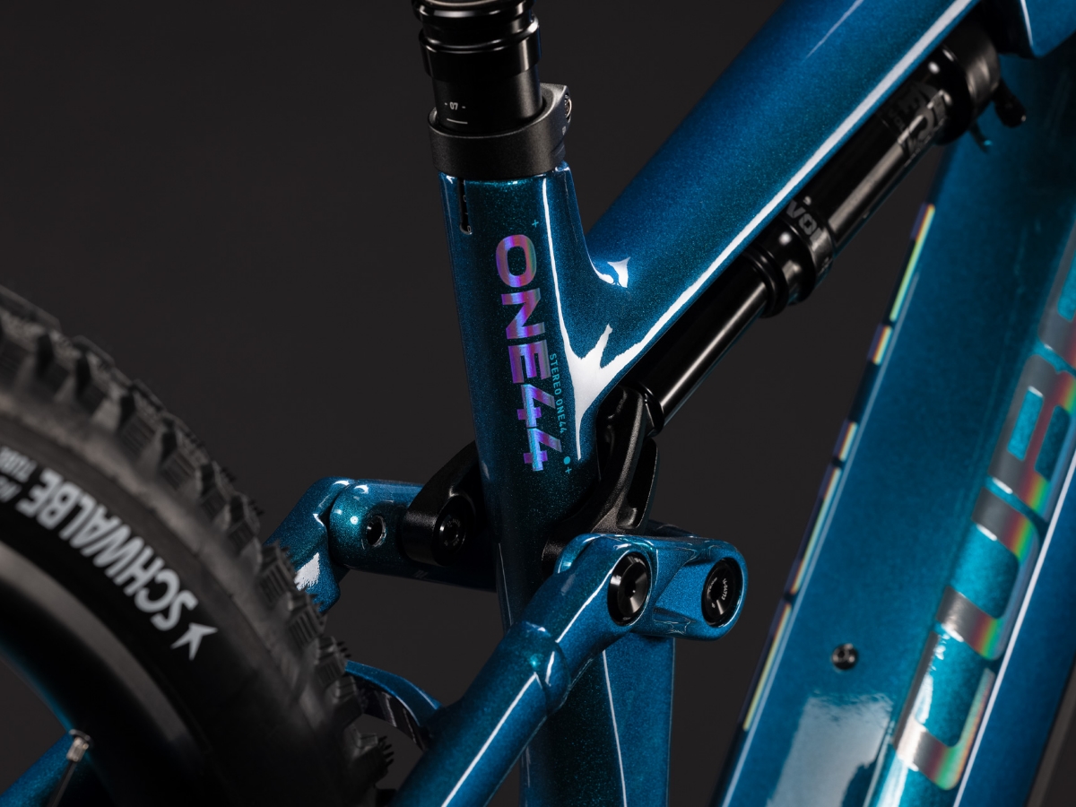 Cube Stereo Hybrid ONE44 HPC Race 800 nebula´n´prizm 2027