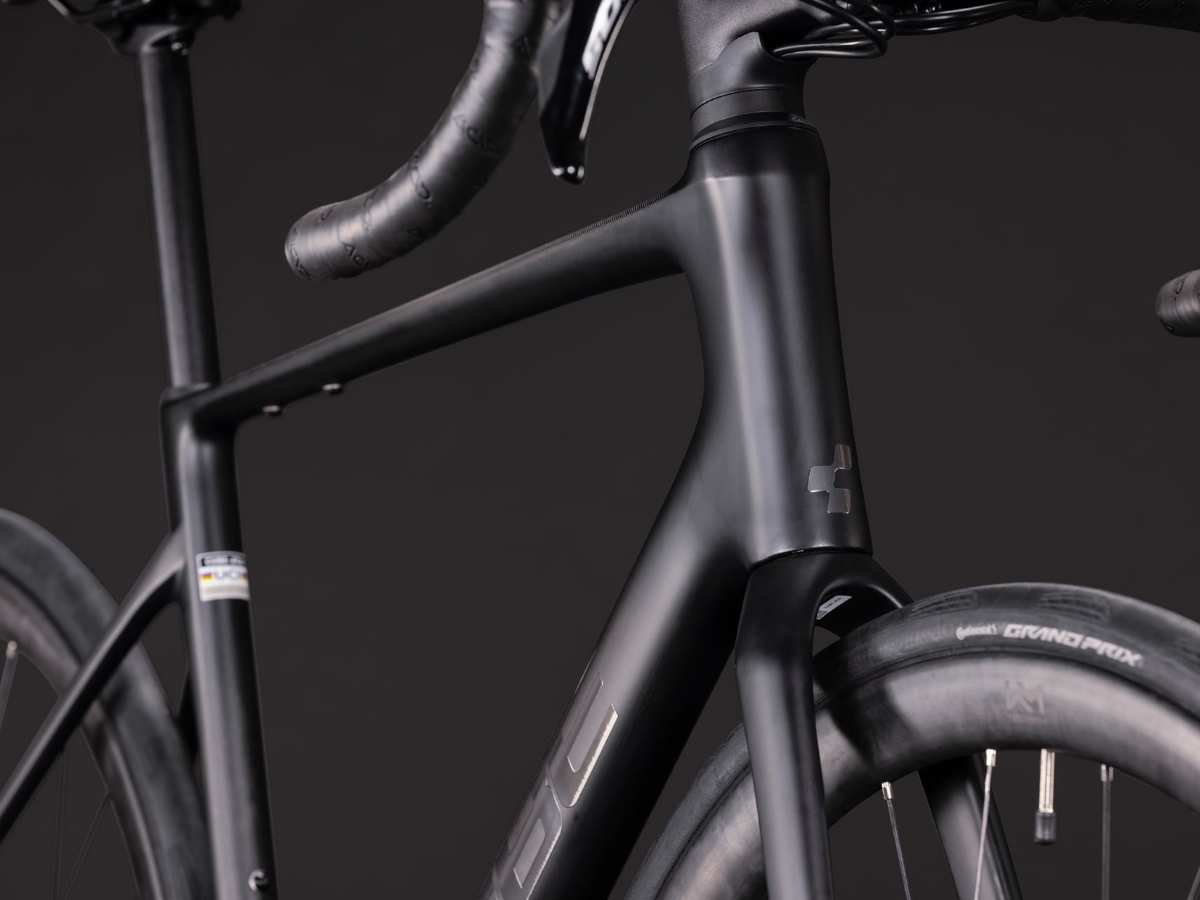 Cube Attain C:62 Race carbon´n´coalchrome 2027