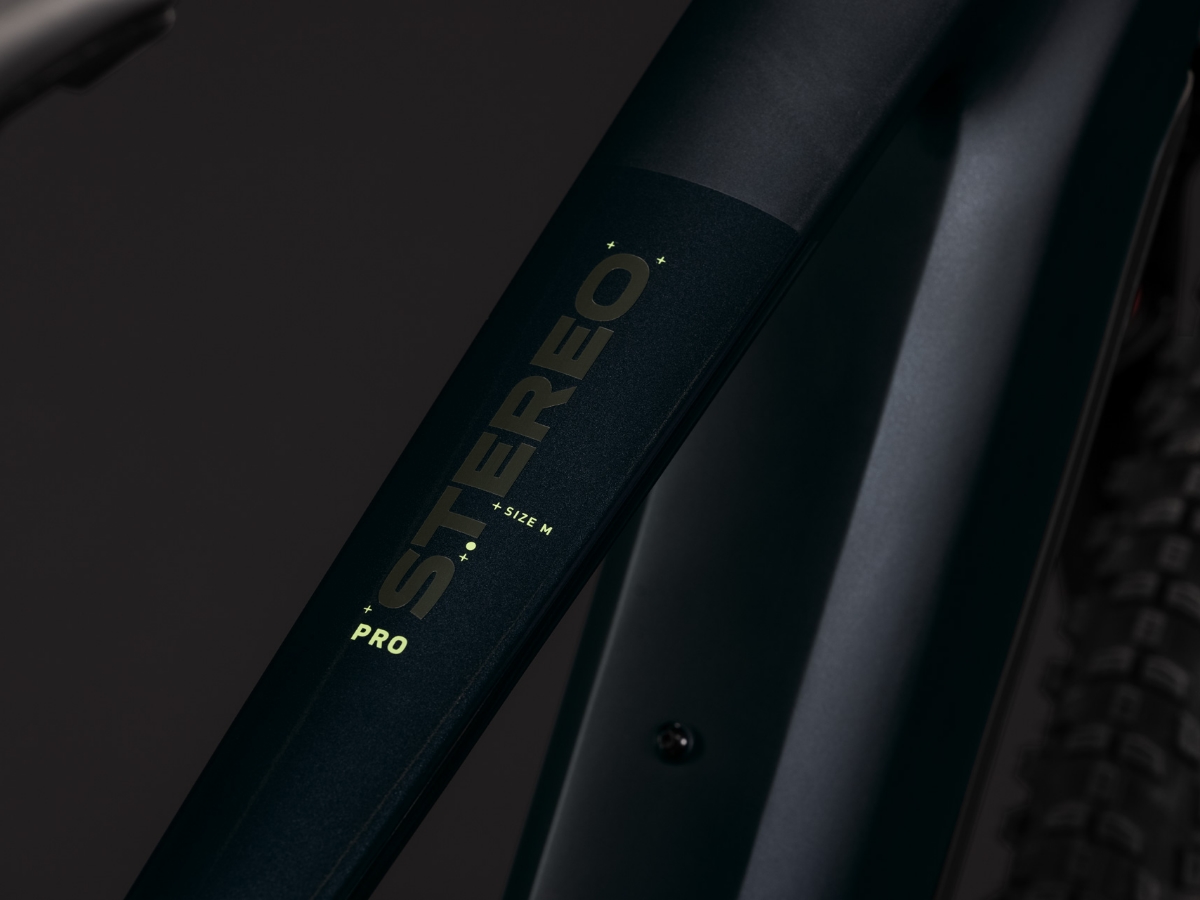 Cube Stereo Hybrid ONE44 Pro 800 coal´n´black 2027