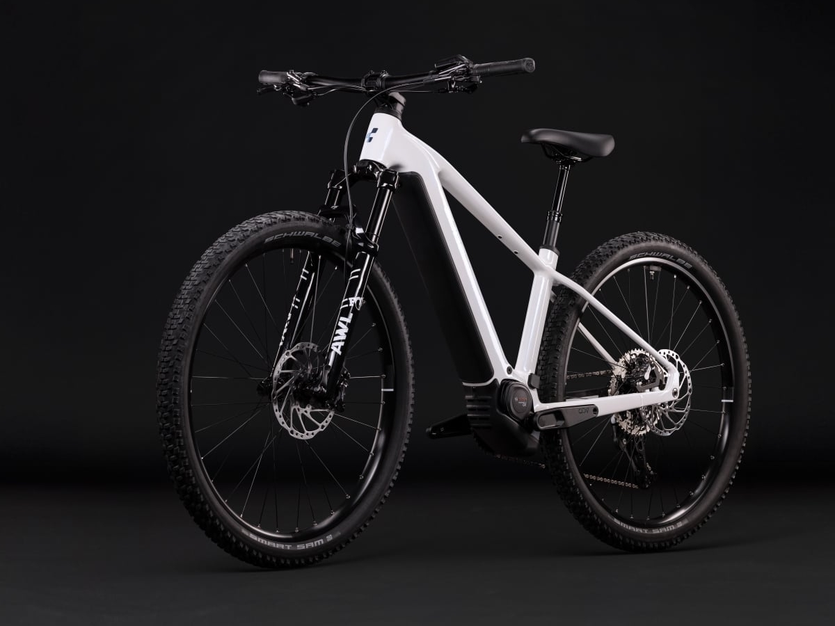 Cube Reaction Hybrid Race 800 snow´n´black 2027