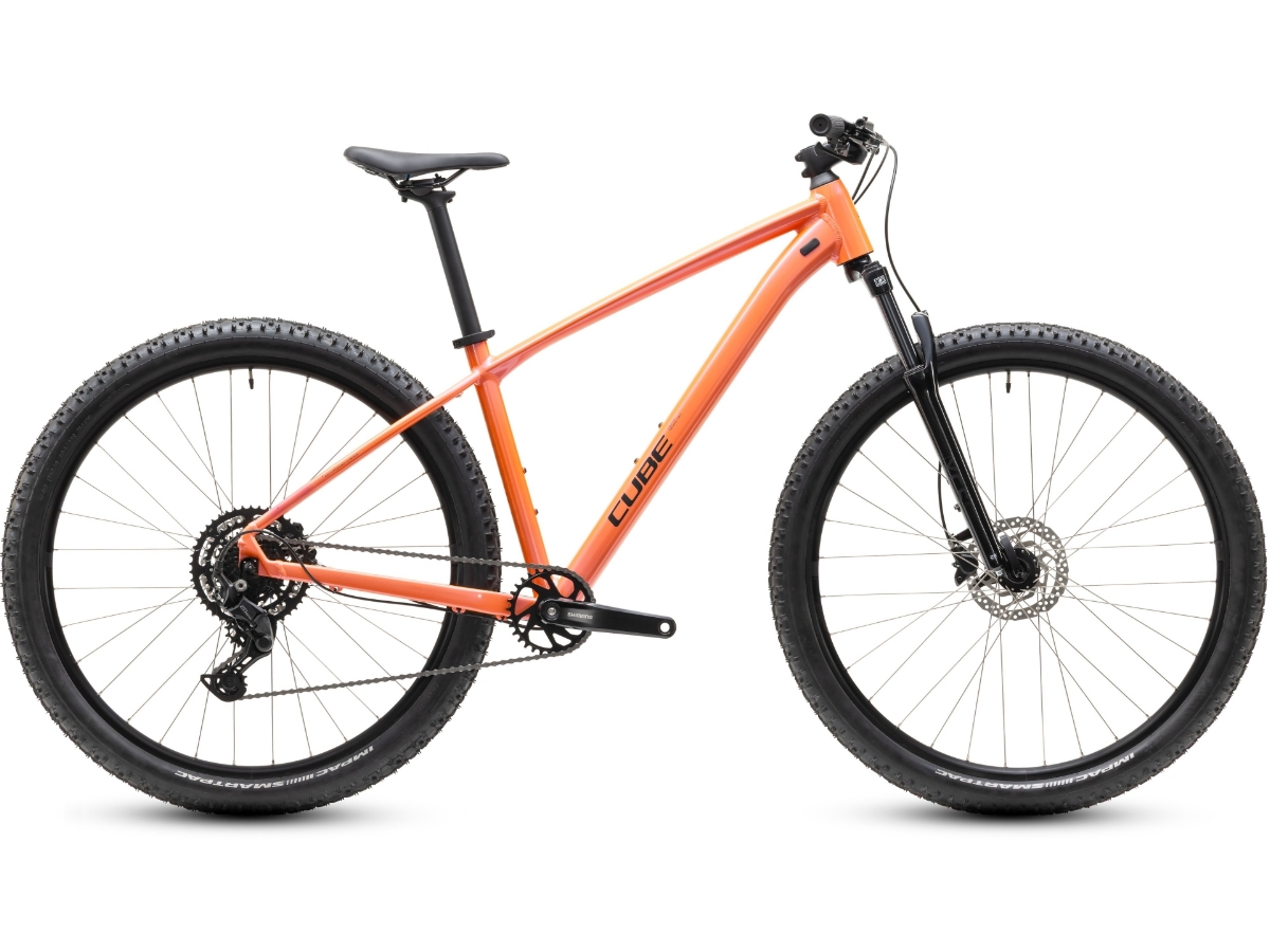 Cube Aim ONE salmon´n´black 2027 bei Fahrrad Hoblik, Fahrrad-Spezialist aus Brand-Erbisdorf seit 1988, online kaufen