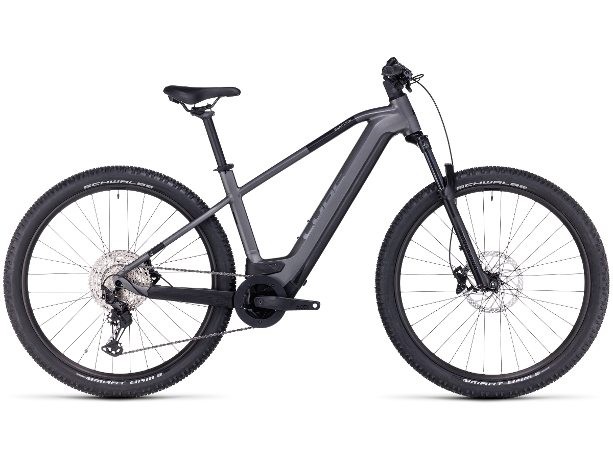 Cube Reaction Hybrid Race 625 grey'n'metal 2023 bei Fahrrad Hoblik, Fahrrad-Spezialist aus Brand-Erbisdorf seit 1988, online kaufen