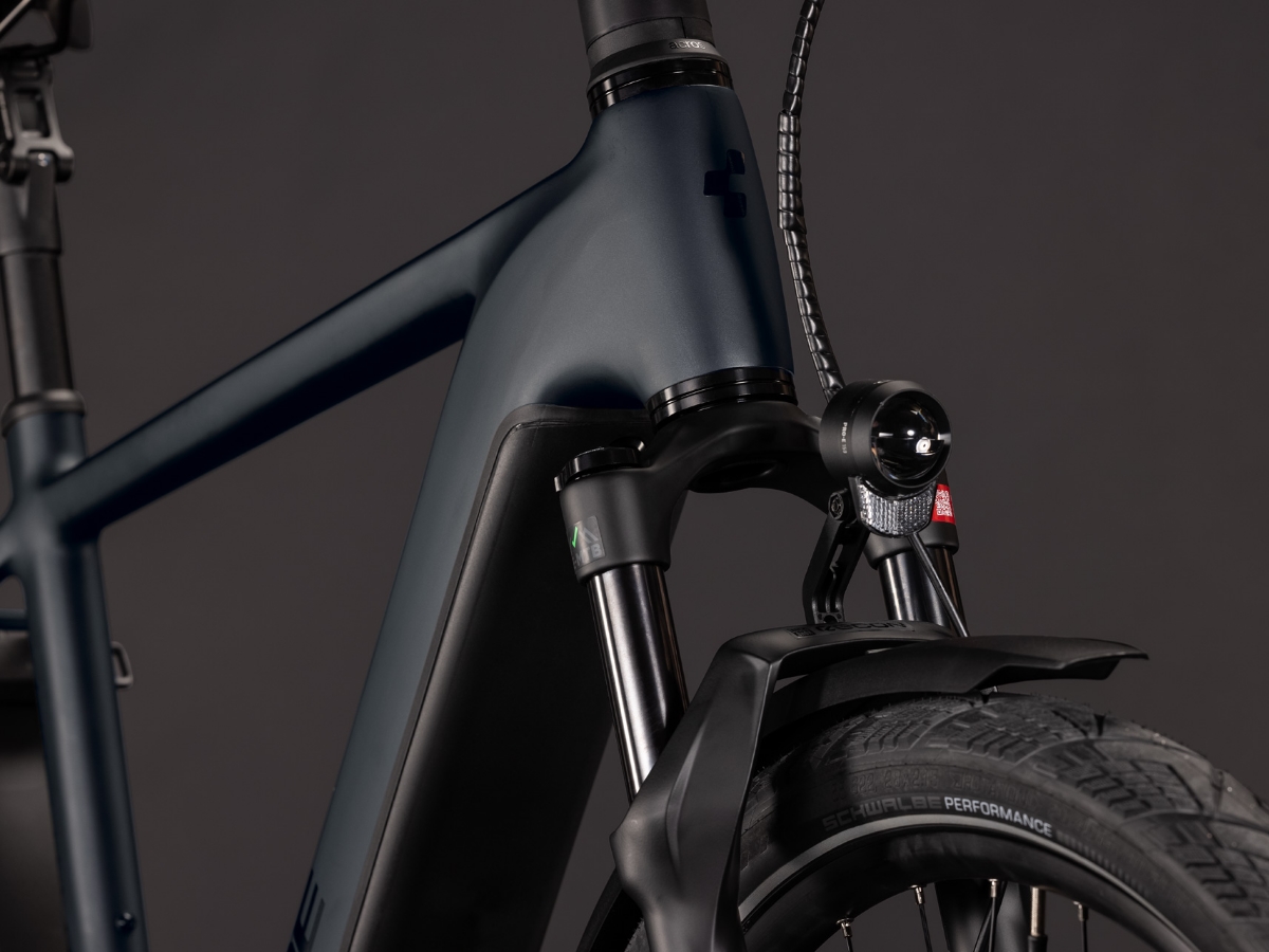Cube Kathmandu Hybrid Pro 800 Men coal´n´black 2027