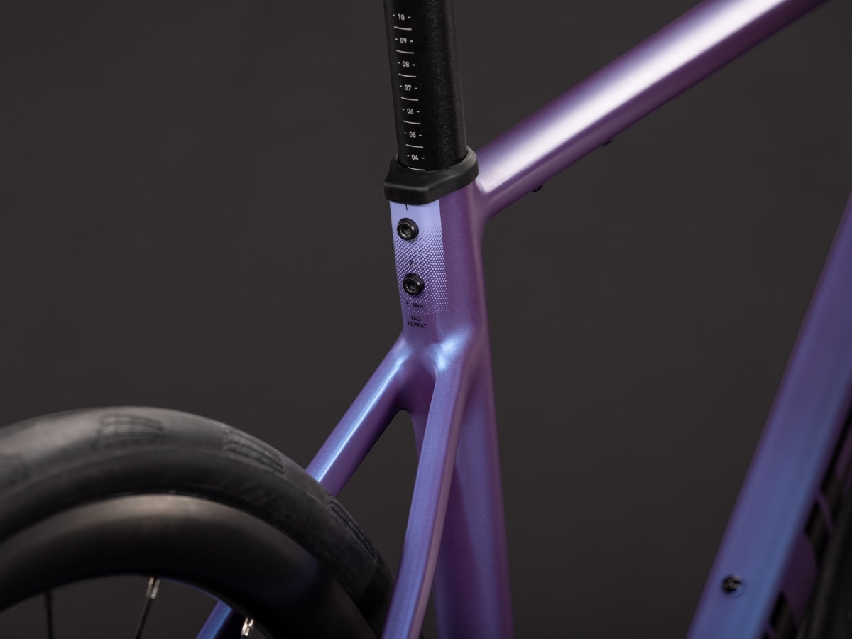 Cube Attain SLX blueiris´n´black 2027