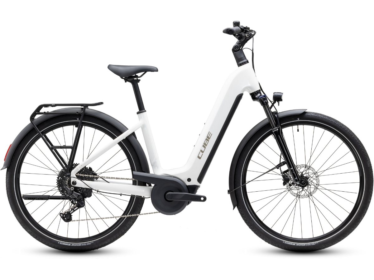 Cube Touring Hybrid ONE 600 Easy Entry metallicwhite´n´chrome 2027 bei Fahrrad Hoblik, Fahrrad-Spezialist aus Brand-Erbisdorf seit 1988, online kaufen