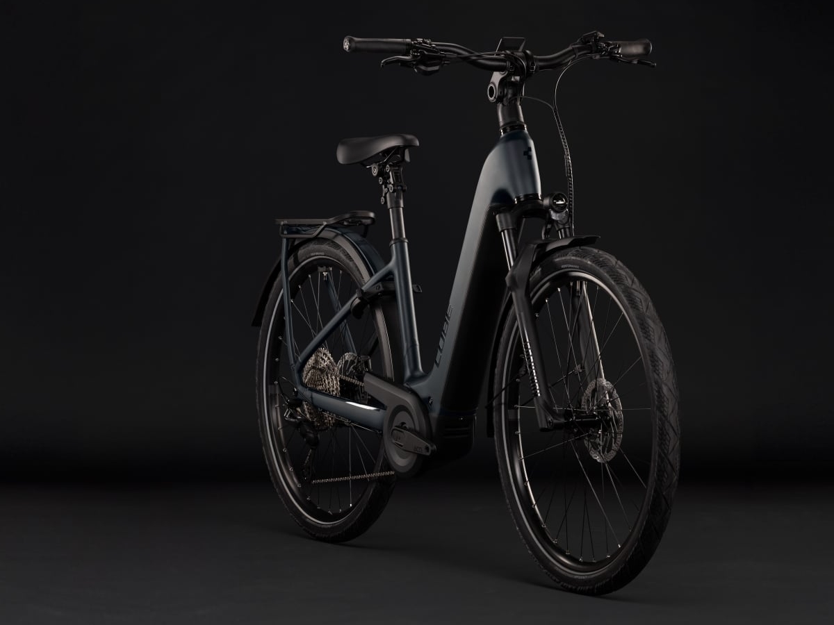 Cube Kathmandu Hybrid Pro 800 Easy Entry coal´n´black 2027