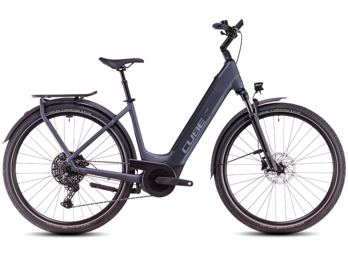 Cube Touring Hybrid Pro 625 Easy Entry metallicgrey´n´chrome 2025 bei Fahrrad Hoblik, Fahrrad-Spezialist aus Brand-Erbisdorf seit 1988, online kaufen Cube Touring Hybrid Pro 625 Easy Entry metallicgrey´n´chrome 2025 bei Fahrrad Hoblik, Fahrrad-Spezialist aus Brand-Erbisdorf seit 1988, online kaufen